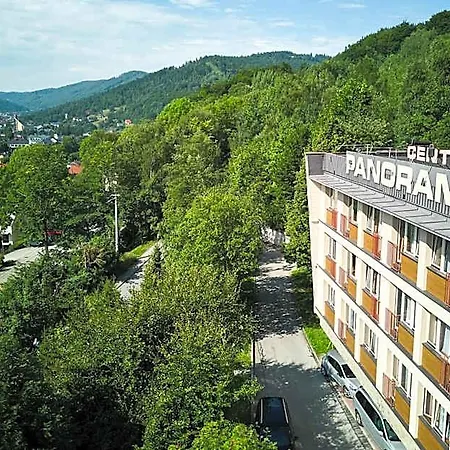 Osrodek Wczasowy Panorama *